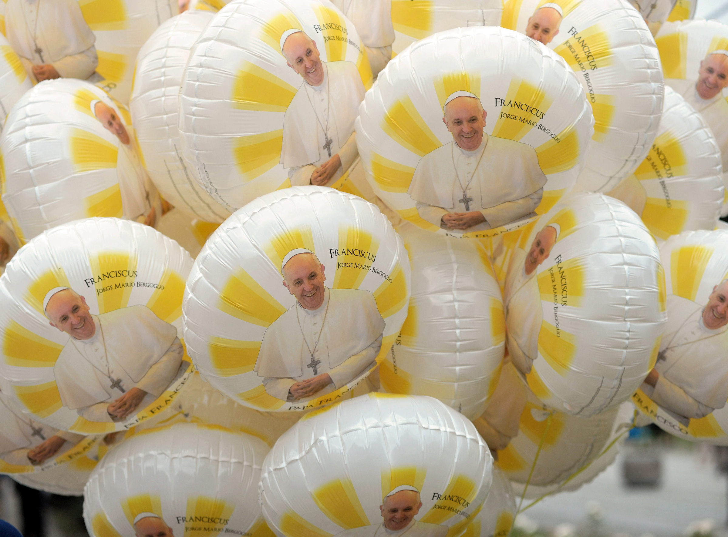 Pope balloons