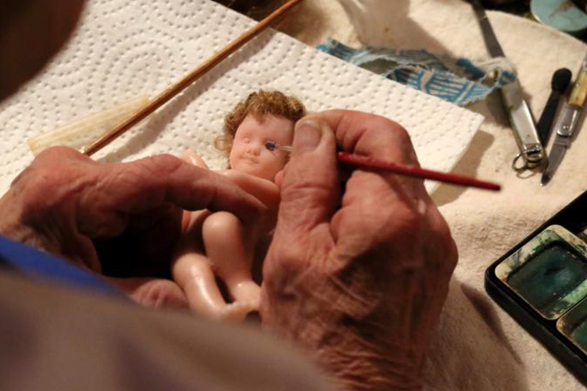 Montreal Jesus wax figure sculptor
