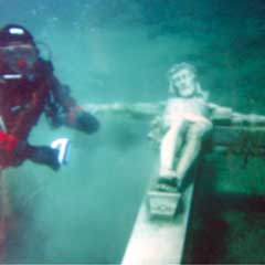 underwater crucifix