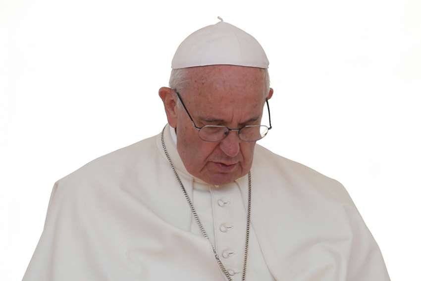  In a letter to Chilean bishops, Pope Francis says he hopes to meet with Chilean sex abuse victims. &quot;I apologize to all those who I have offended,&quot; he said. 