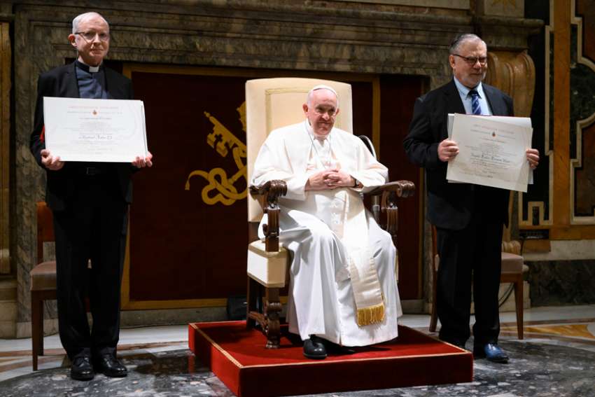 Pope Francis pays tribute to predecessor, honours Ratzinger Prize winners