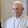 Pope meets Rome Jews, commemorates deportations to Auschwitz 