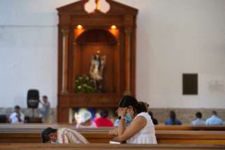 Parishioners pray at the Metropolitan Cathedral in Managua, Nicaragua, March 12, 2023, as a suspension of diplomatic ties between Nicaragua and the Vatican has been proposed according to a Nicaragua&#039;s foreign ministry statement.