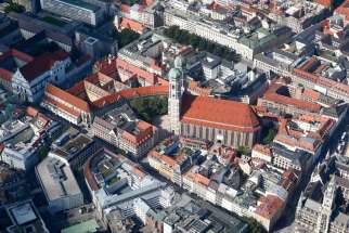 An aerial view shows the Cathedral of Our Lady in Munich Sept. 5, 2021. As Germans await publication of a report on how leaders of the Archdiocese of Munich handled cases of historic abuse, a canon lawyer casts doubt on accusations against retired Pope Benedict XVI over possible negligence.