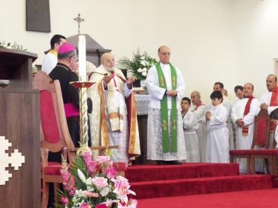 Chaldean Catholics celebrate consecration