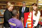Prime Minister Stephen Harper and Queen Rania Al Abdullah of Jordan meet with students at Toronto’s Davisville Public School and are presented with a painting by vice principal Lara Schneider and student Joseph Awuah.