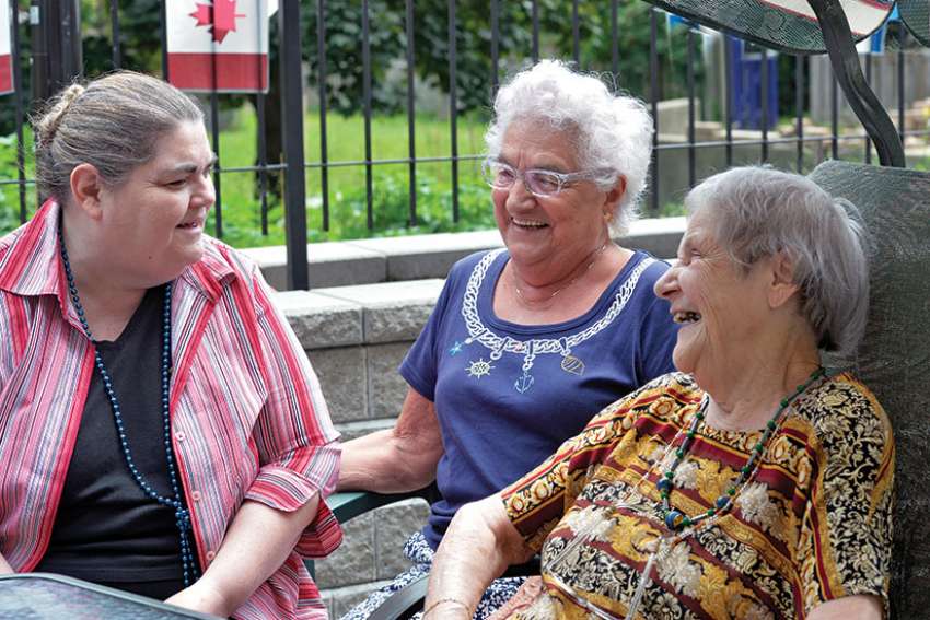 The Centre D’acceuil Heritage provides companionship and assistance to the French-speaking elderly in Toronto. 