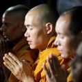 Christian, Buddhist clergy call for commitment to overcome evil, greed 