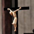 Joys, sufferings of families focus of Pope&#039;s Good Friday Via Crucis 