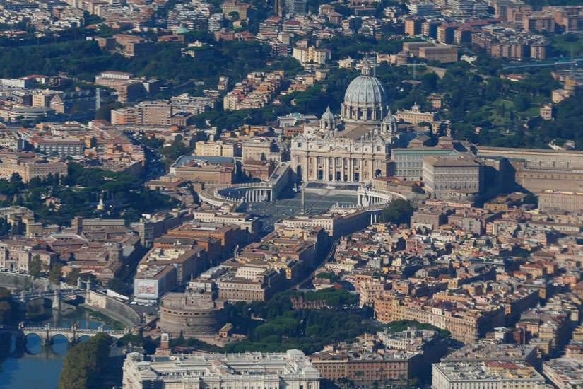 Vatican sex abuse commission ends turbulent meeting, cites progress