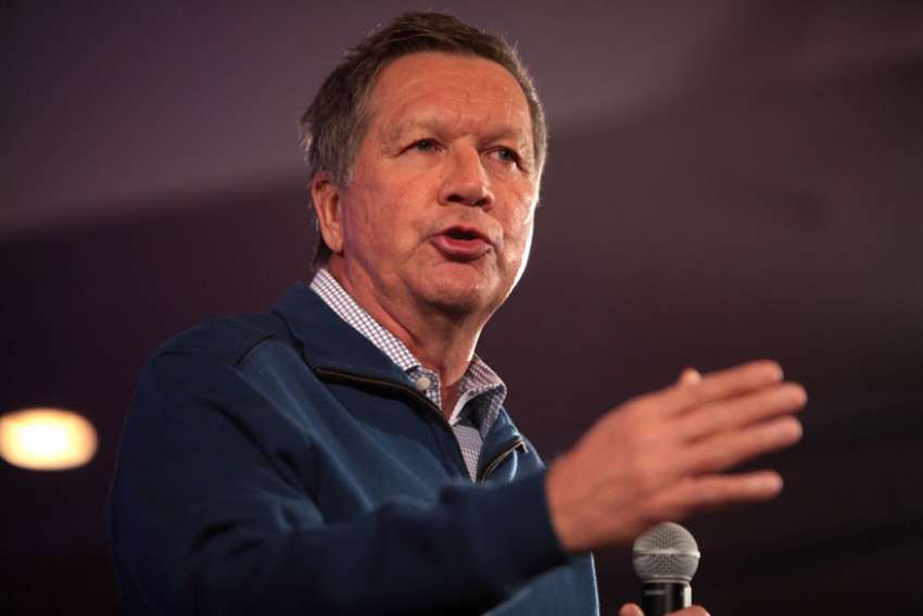 Ohio Govenor John Kasich signs a law that bans abortion after 20 weeks of pregnancy, but vetoed another bill that would have banned abortion once an unborn&#039;s heart beat can be detected.