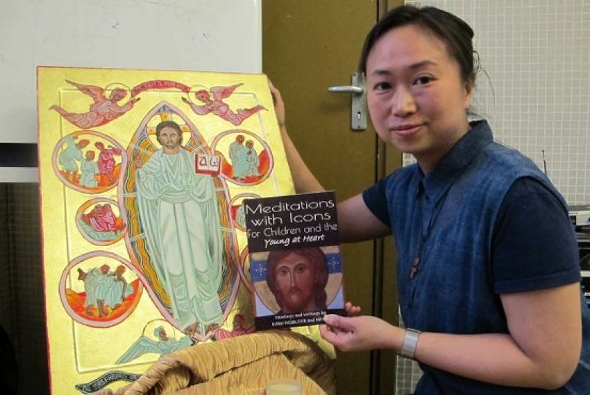 Cindy Ng, a former schoolteacher, says the Orthodox Church is very accepting of female painters. 