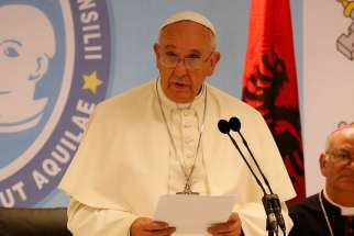 Pope Francis calls for &#039;globalization of charity&#039; to protect migrants