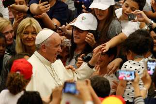 Pope Francis’s Twitter messages are retweeted more than 9,900 times on his Spanish account and more than 7,500 times on his English account.
